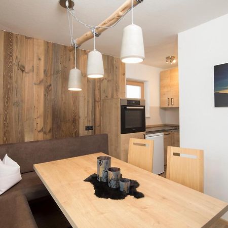 Angerer Alpine Suiten Und Familienappartements Tirol Райт  Экстерьер фото