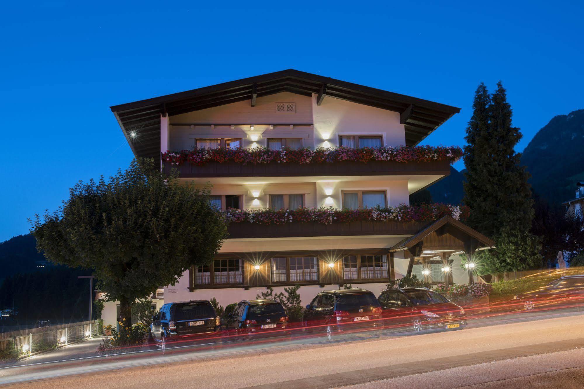 Angerer Alpine Suiten Und Familienappartements Tirol Райт  Экстерьер фото